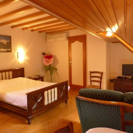 La Bouigane Bed & Breakfast Saint-Lary  Ngoại thất bức ảnh